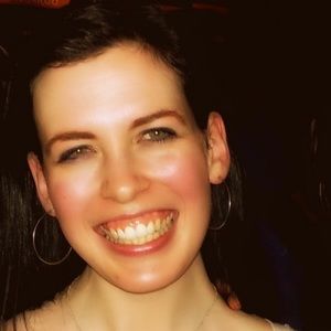 Meet your Posher, Leah